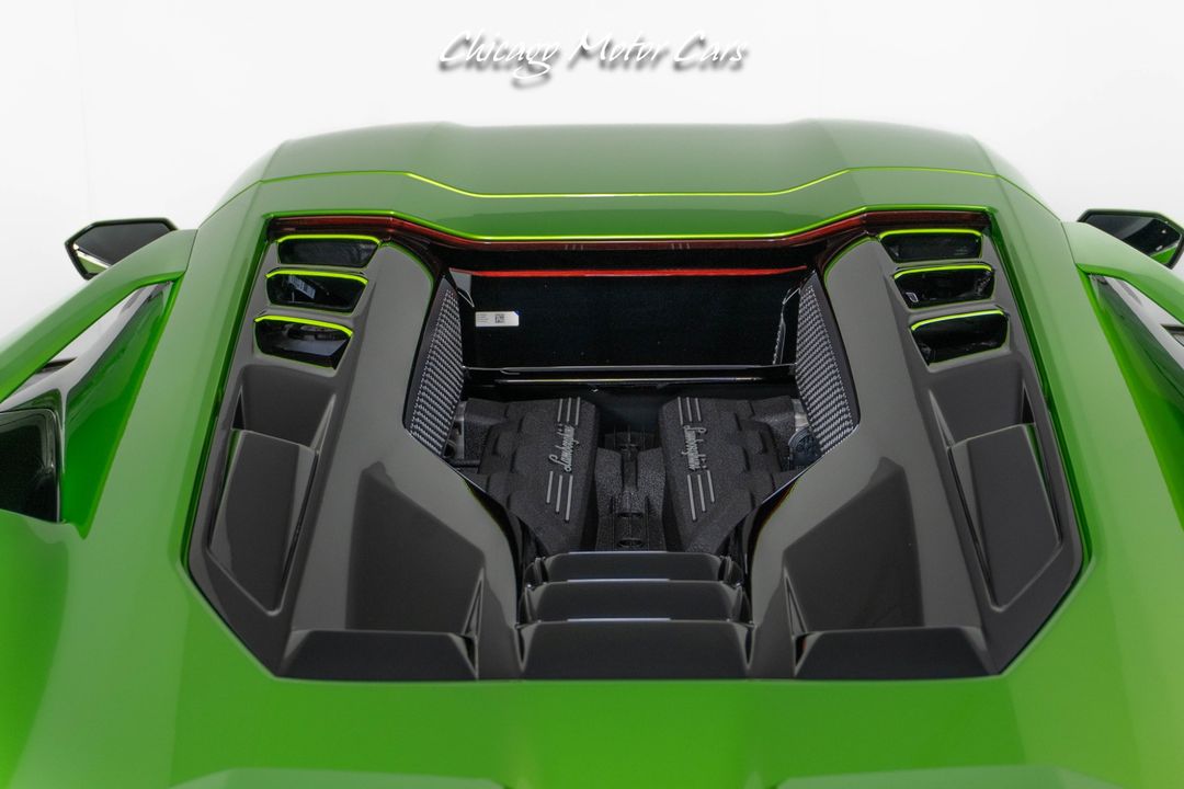 2024 Lamborghini Revuelto