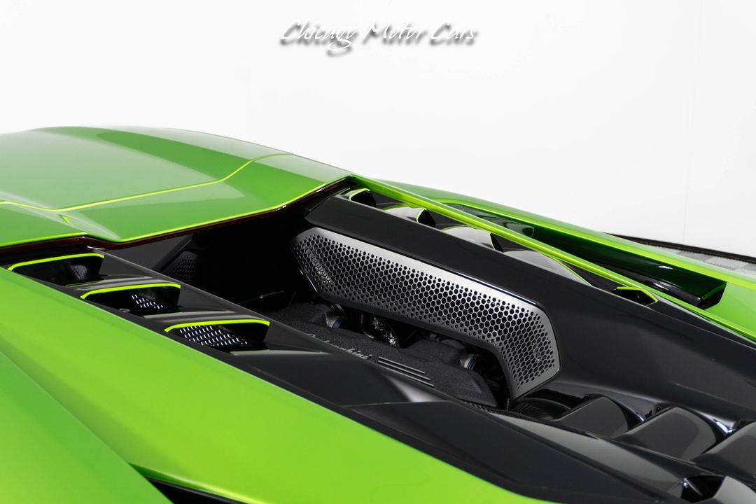 2024 Lamborghini Revuelto