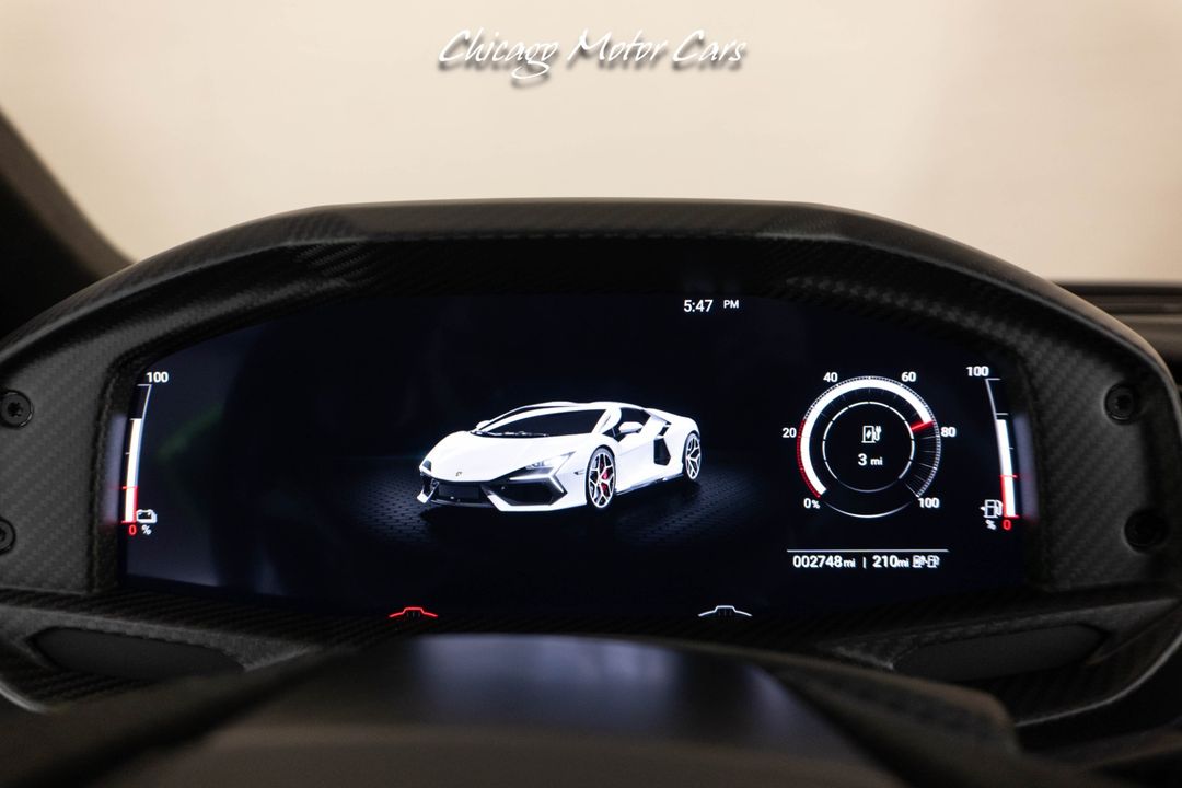 2024 Lamborghini Revuelto