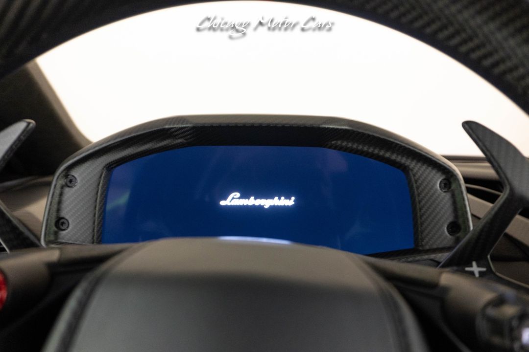 2024 Lamborghini Revuelto