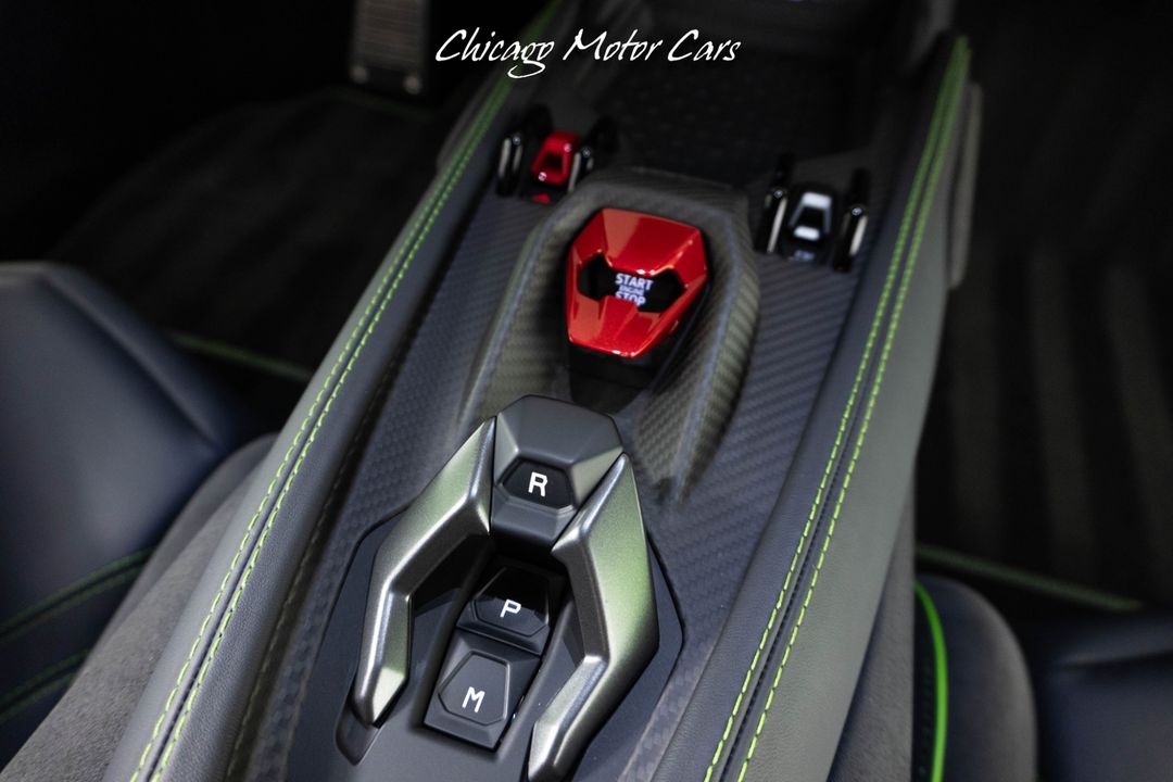 2024 Lamborghini Revuelto