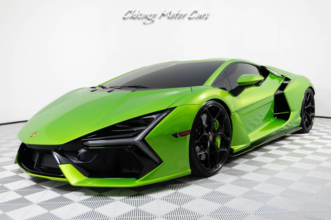 2024 Lamborghini Revuelto