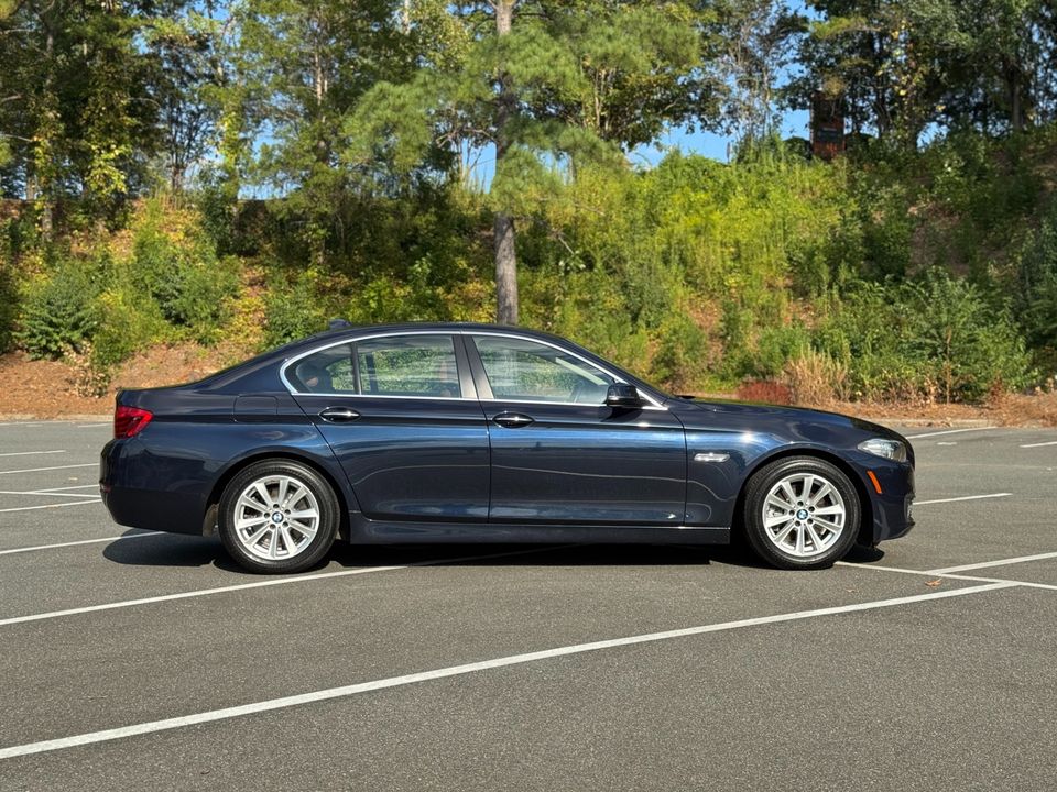 2016 BMW 5 Series 528i