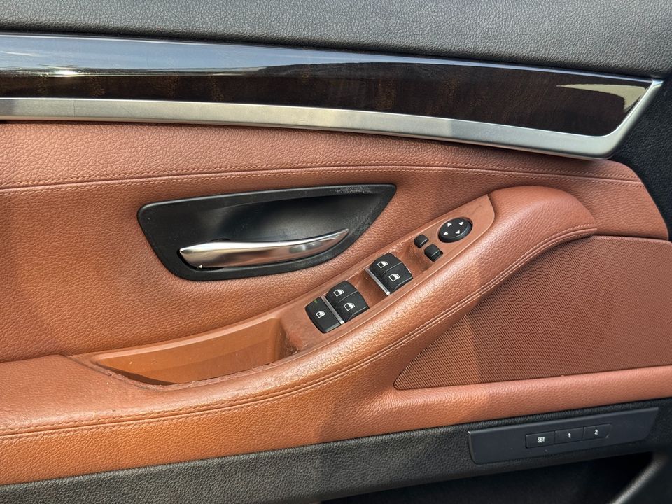 2016 BMW 5 Series 528i