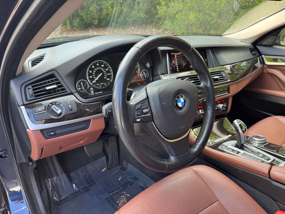 2016 BMW 5 Series 528i