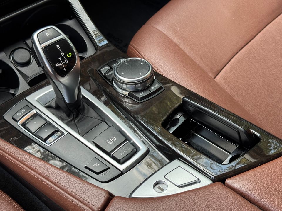 2016 BMW 5 Series 528i