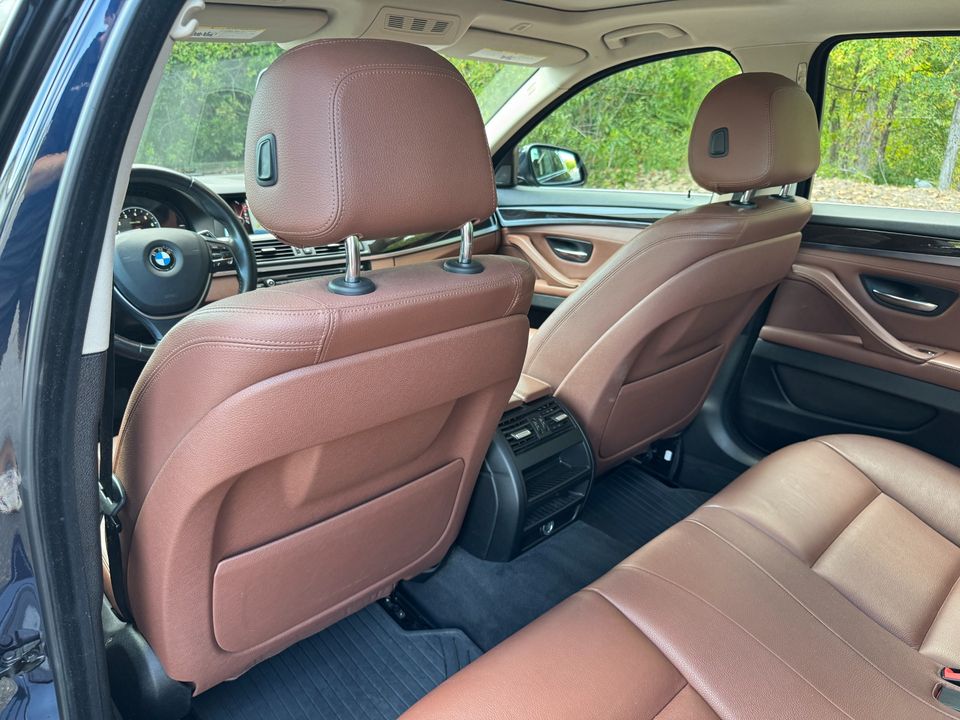 2016 BMW 5 Series 528i
