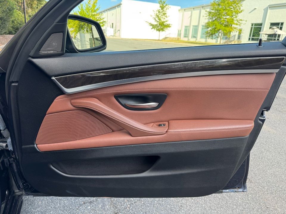 2016 BMW 5 Series 528i