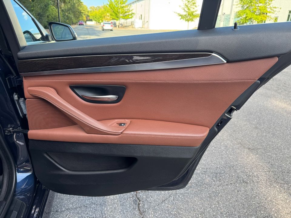 2016 BMW 5 Series 528i