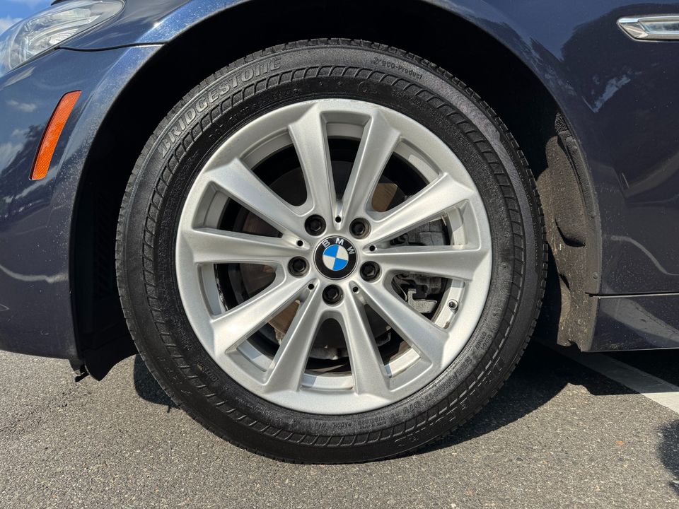 2016 BMW 5 Series 528i