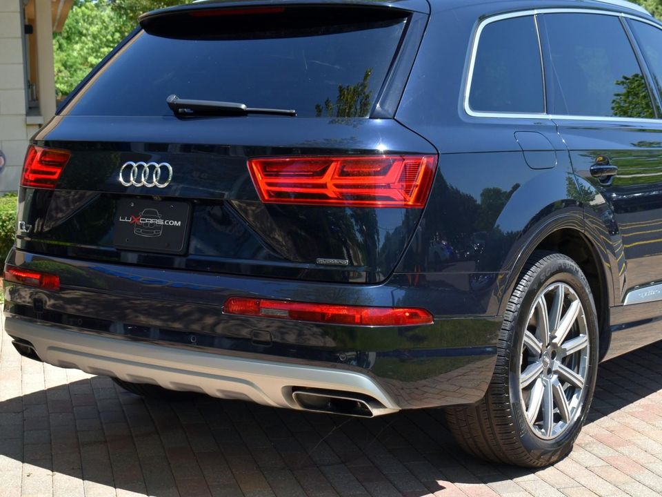 2017 Audi Q7 Premium Plus Pkg, Driver Assistance Pkg, Vission Pkg, Warm Weather Pkg
