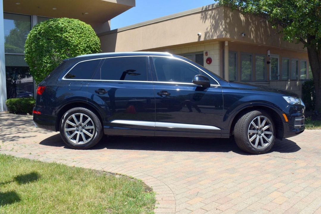 2017 Audi Q7 Premium Plus Pkg, Driver Assistance Pkg, Vission Pkg, Warm Weather Pkg