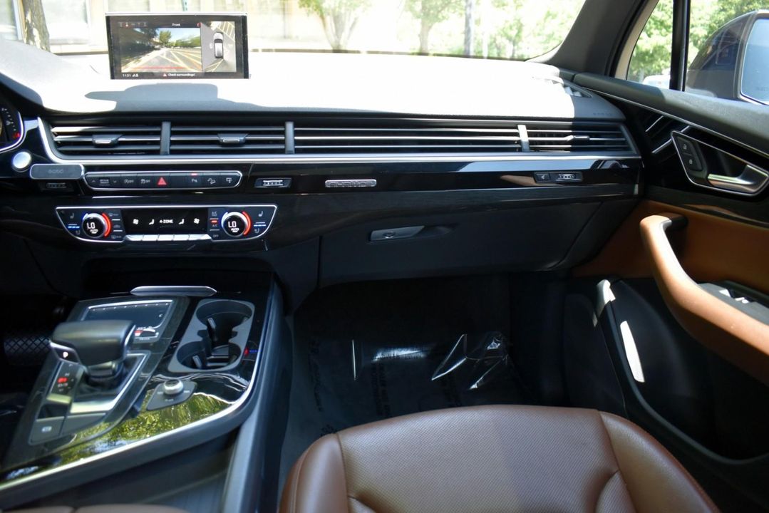 2017 Audi Q7 Premium Plus Pkg, Driver Assistance Pkg, Vission Pkg, Warm Weather Pkg