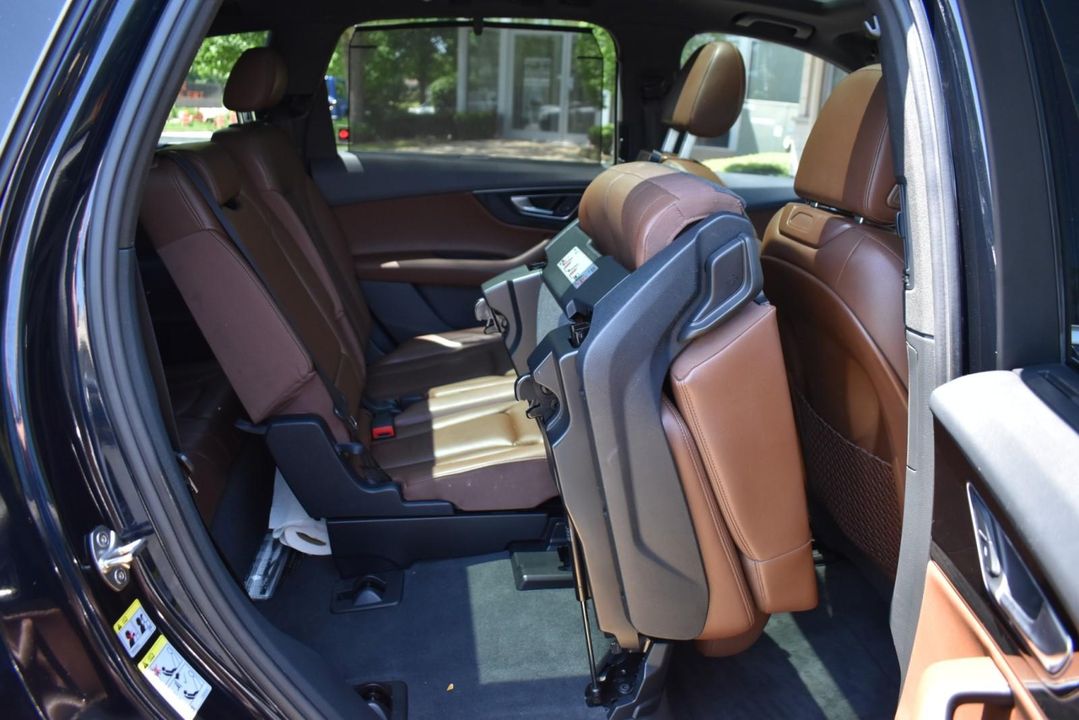 2017 Audi Q7 Premium Plus Pkg, Driver Assistance Pkg, Vission Pkg, Warm Weather Pkg