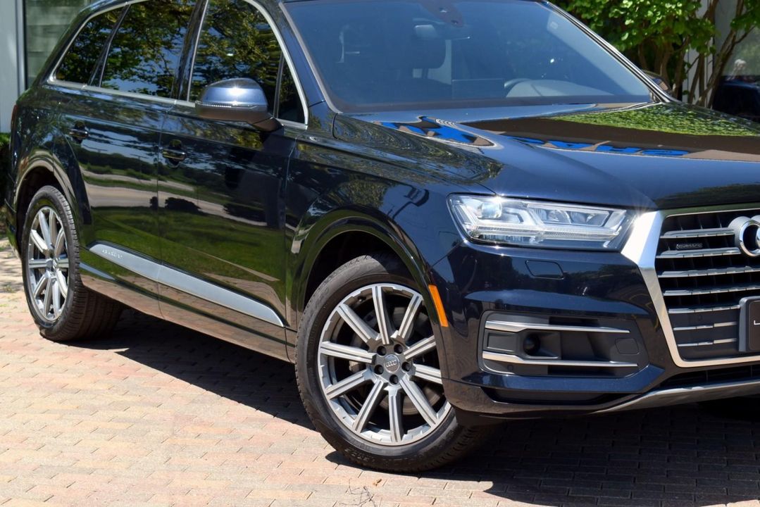 2017 Audi Q7 Premium Plus Pkg, Driver Assistance Pkg, Vission Pkg, Warm Weather Pkg