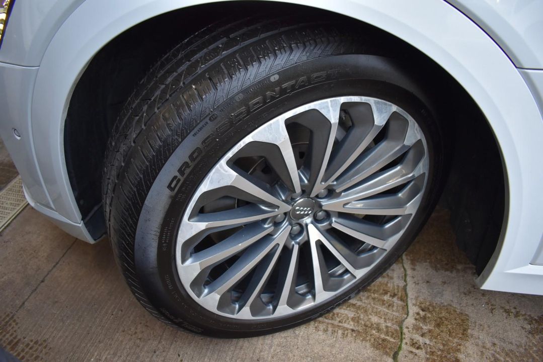 2019 Audi e-tron