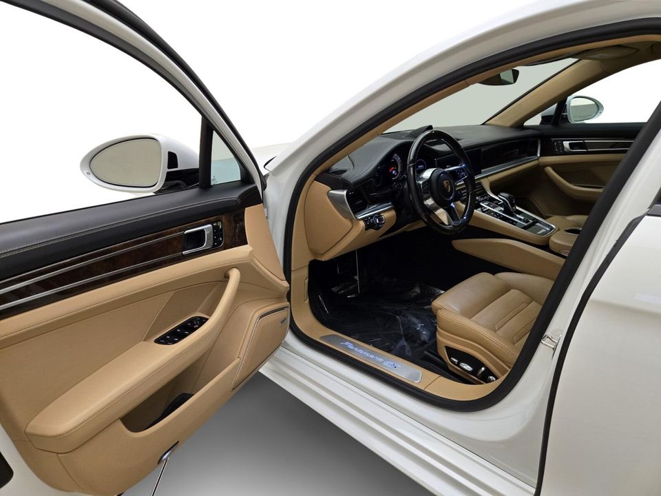 2018 Porsche Panamera