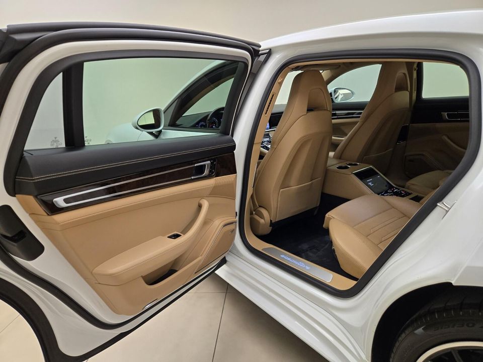 2018 Porsche Panamera