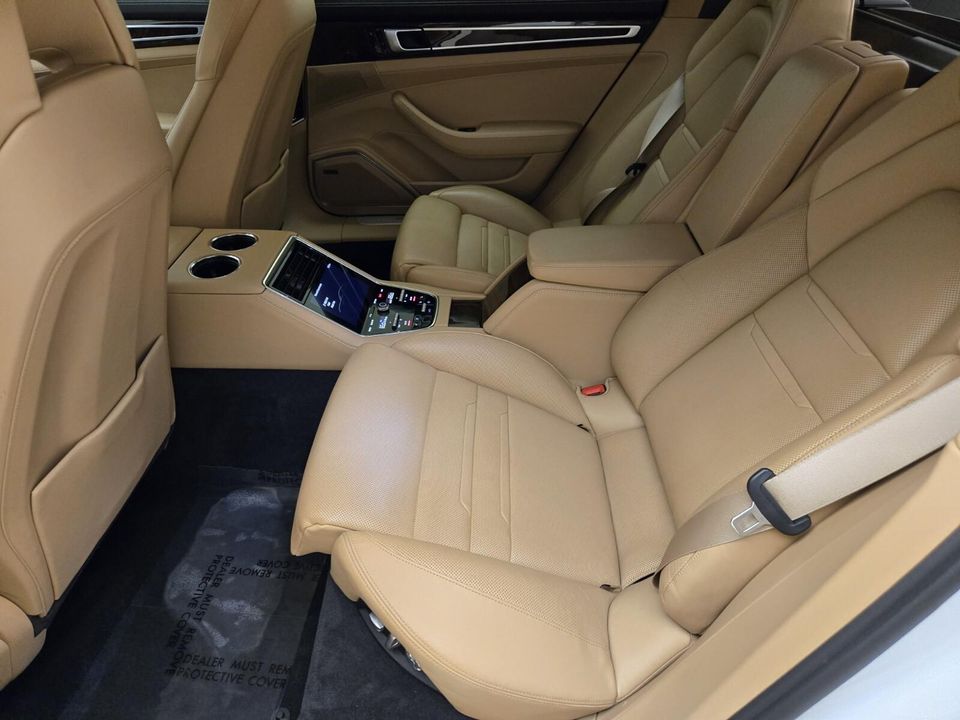 2018 Porsche Panamera