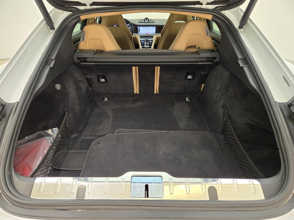 2018 Porsche Panamera