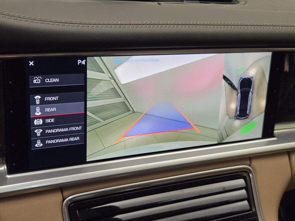 2018 Porsche Panamera