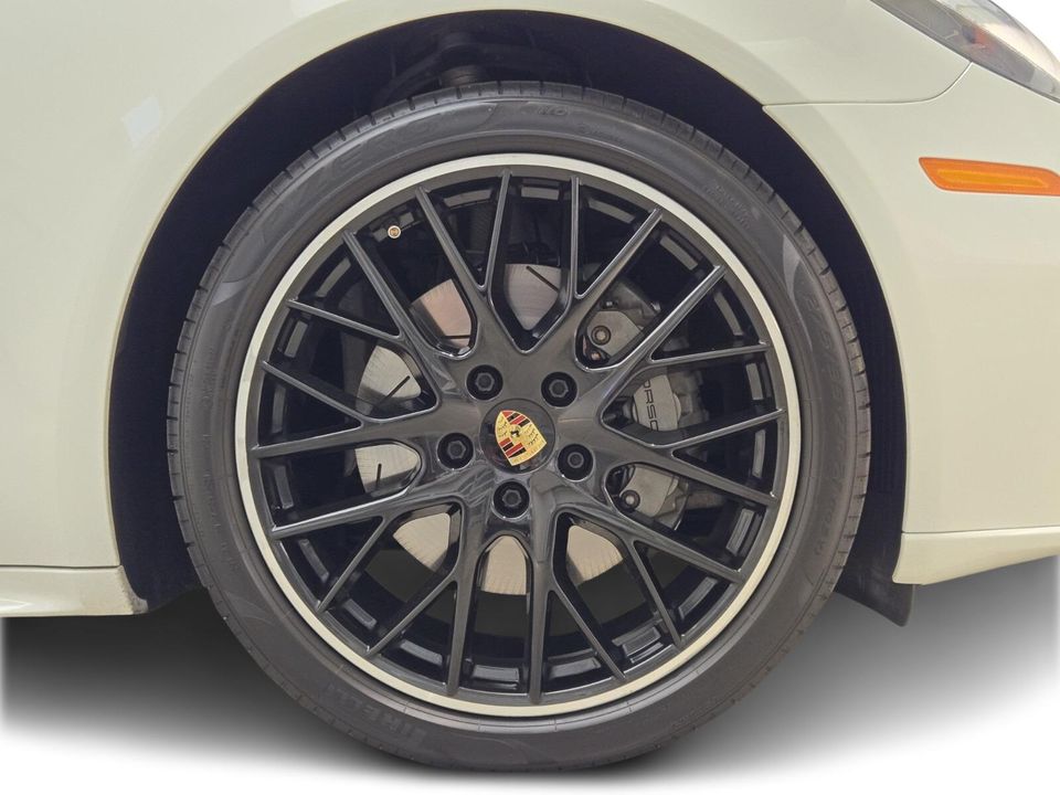 2018 Porsche Panamera