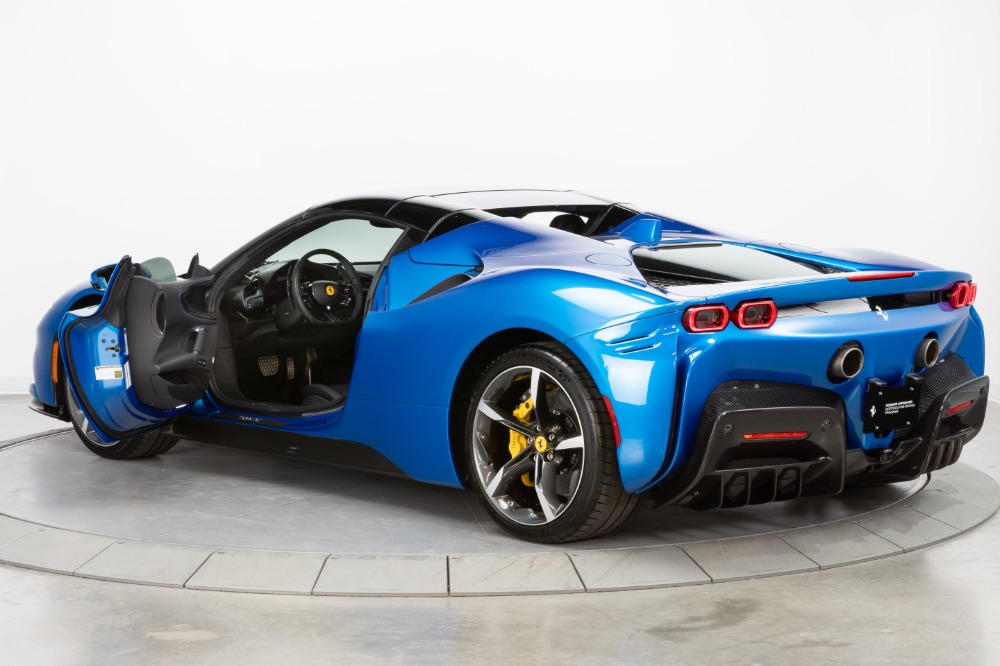 2024 Ferrari SF90 Spider