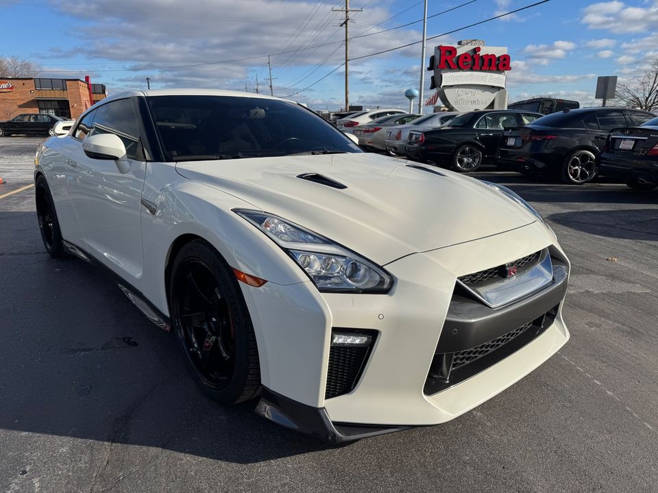 2019 Nissan GT-R