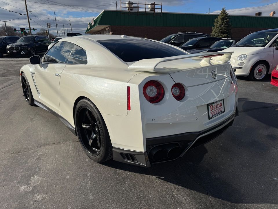 2019 Nissan GT-R