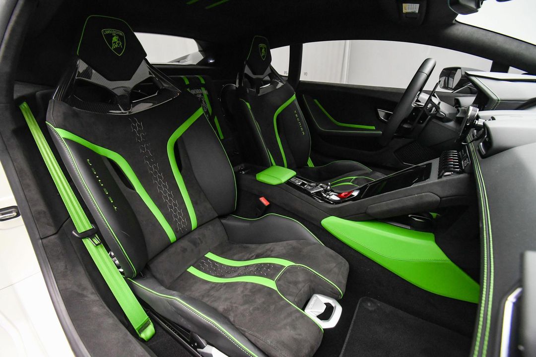 2024 Lamborghini Huracan Tecnica