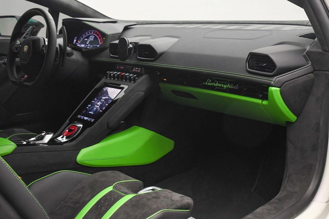 2024 Lamborghini Huracan Tecnica