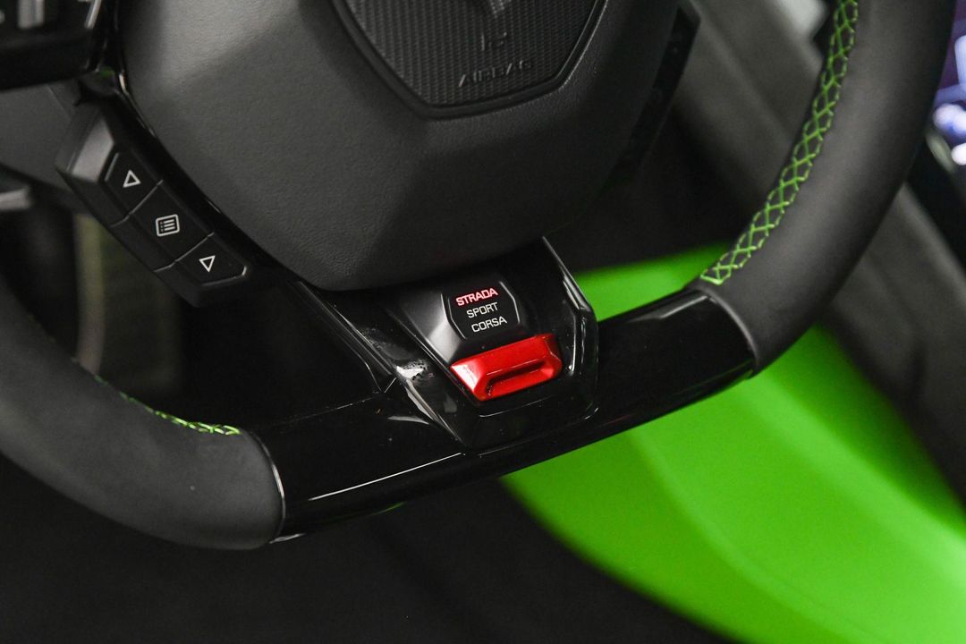 2024 Lamborghini Huracan Tecnica