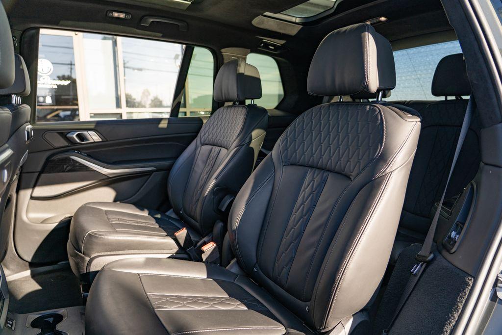 2024 BMW X7