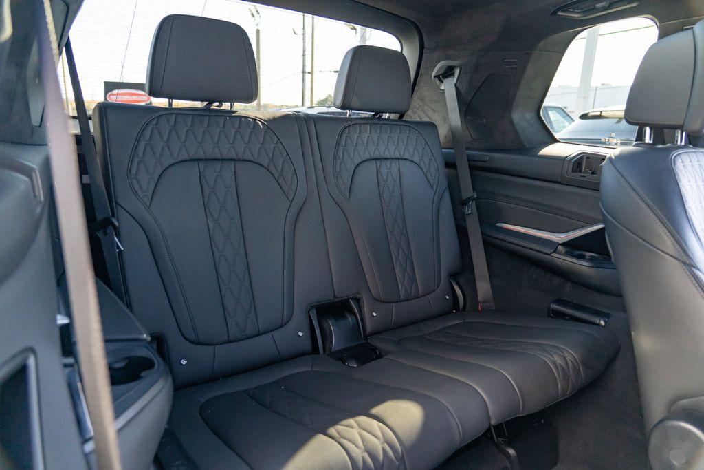 2024 BMW X7