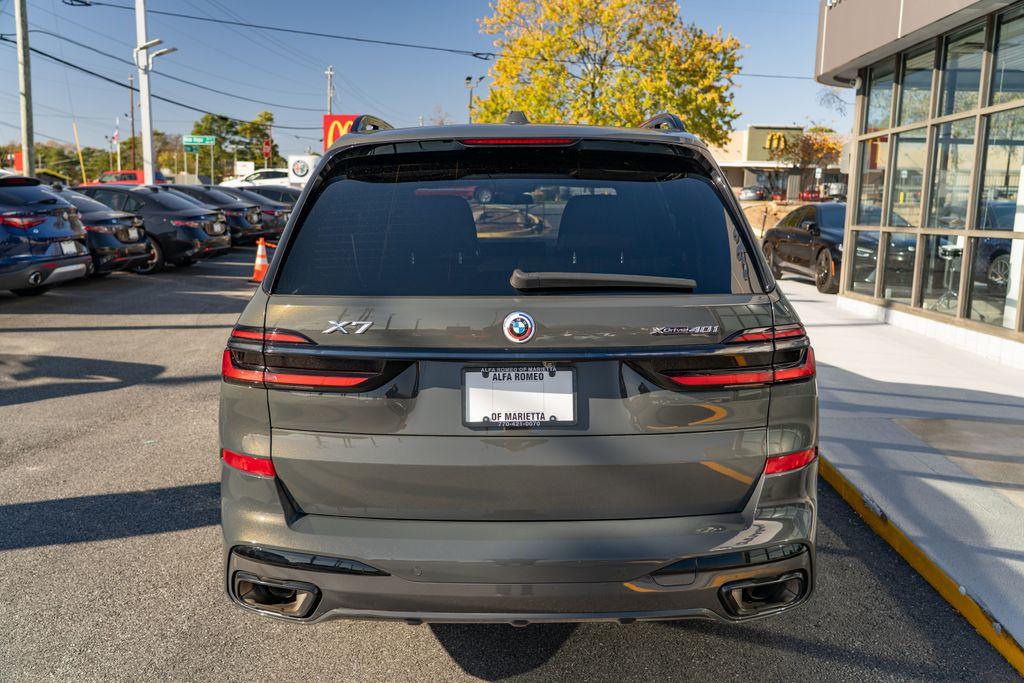 2024 BMW X7