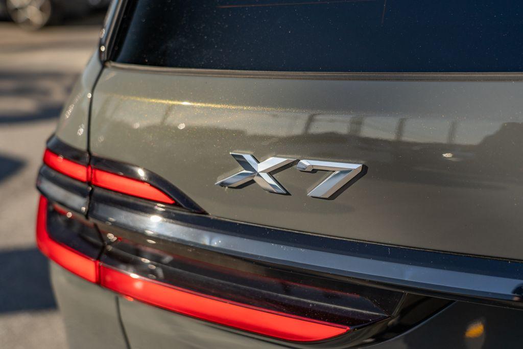 2024 BMW X7