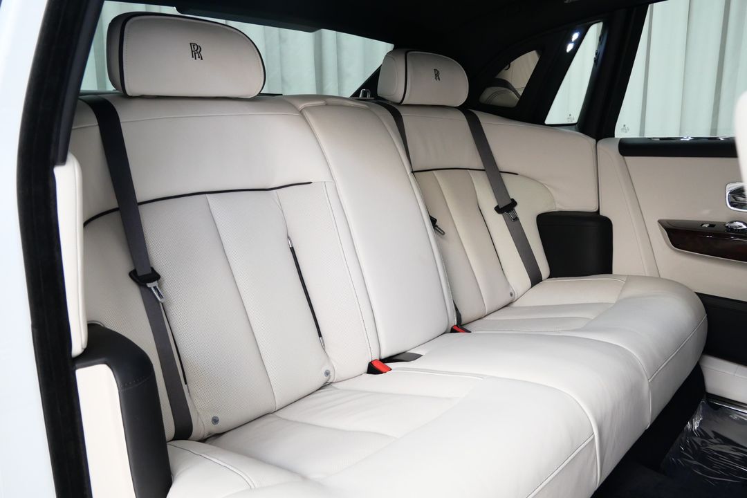 2023 Rolls-Royce Phantom