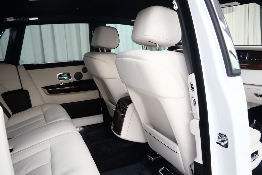 2023 Rolls-Royce Phantom