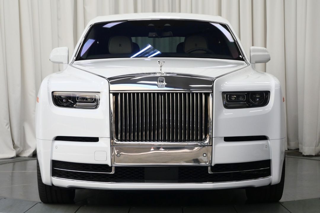 2023 Rolls-Royce Phantom