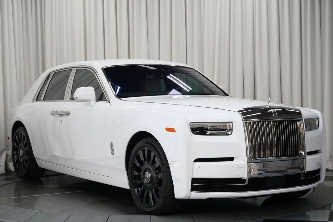 2023 Rolls-Royce Phantom