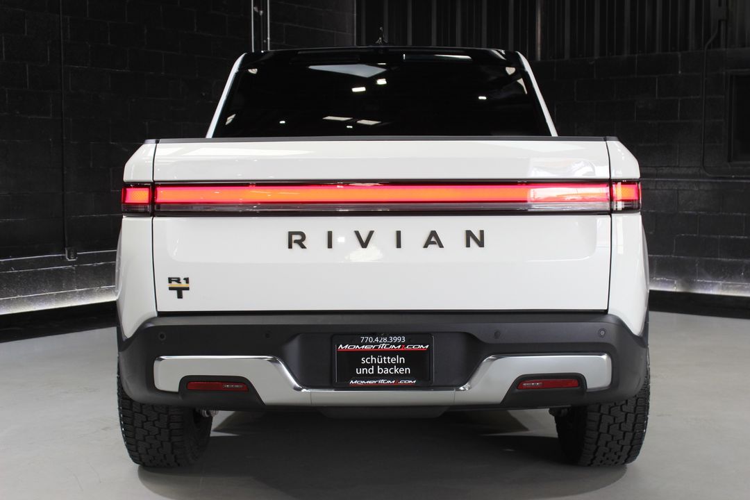 2022 Rivian R1T