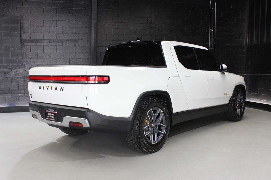 2022 Rivian R1T