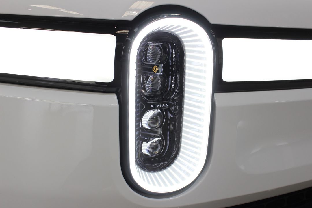 2022 Rivian R1T
