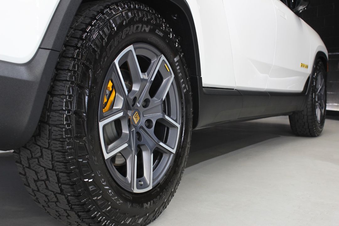 2022 Rivian R1T