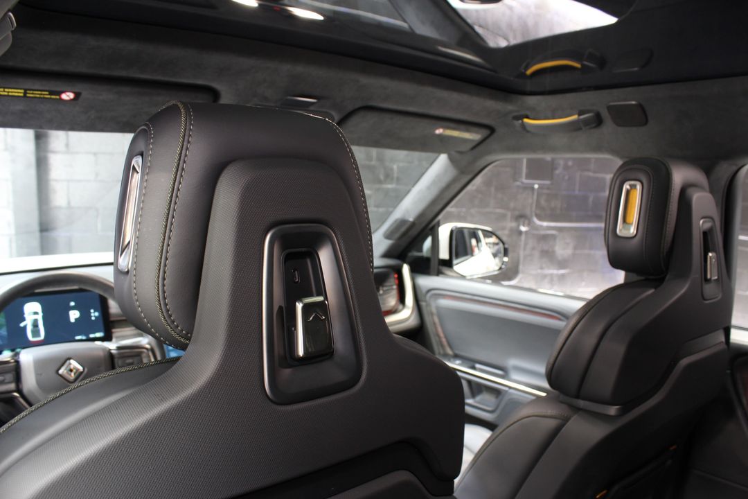 2022 Rivian R1T
