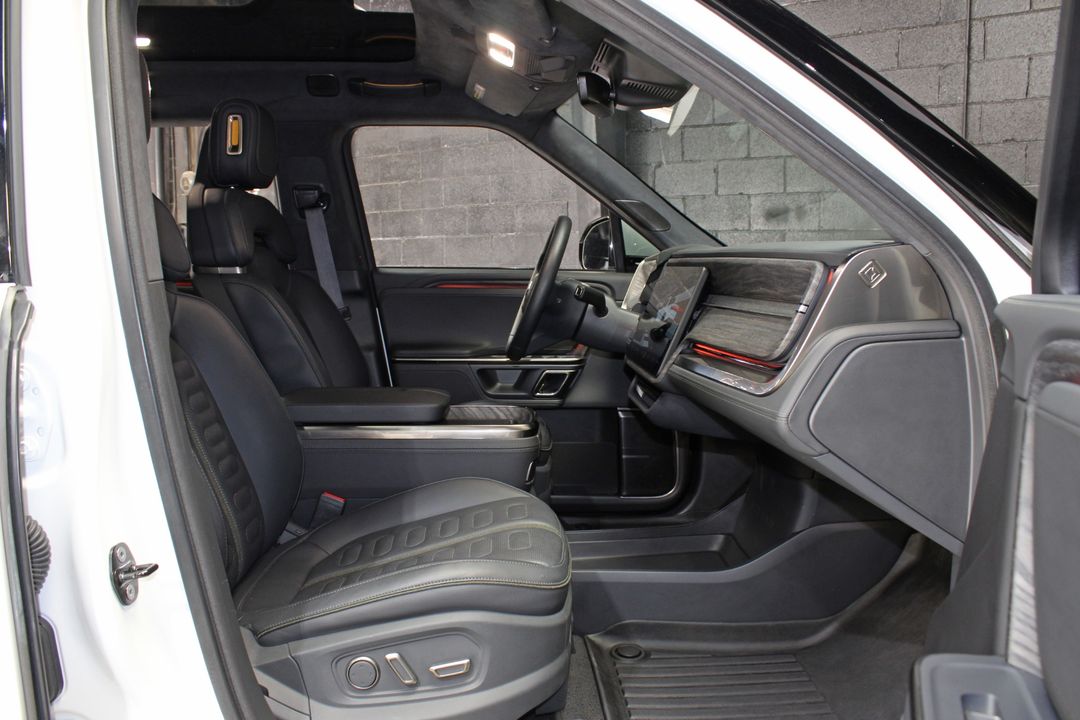 2022 Rivian R1T