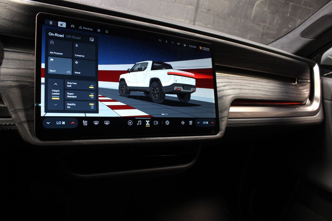 2022 Rivian R1T