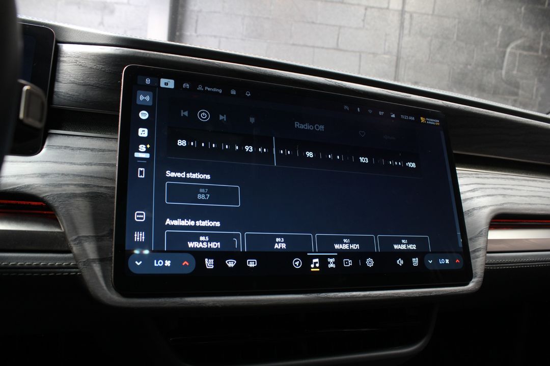 2022 Rivian R1T
