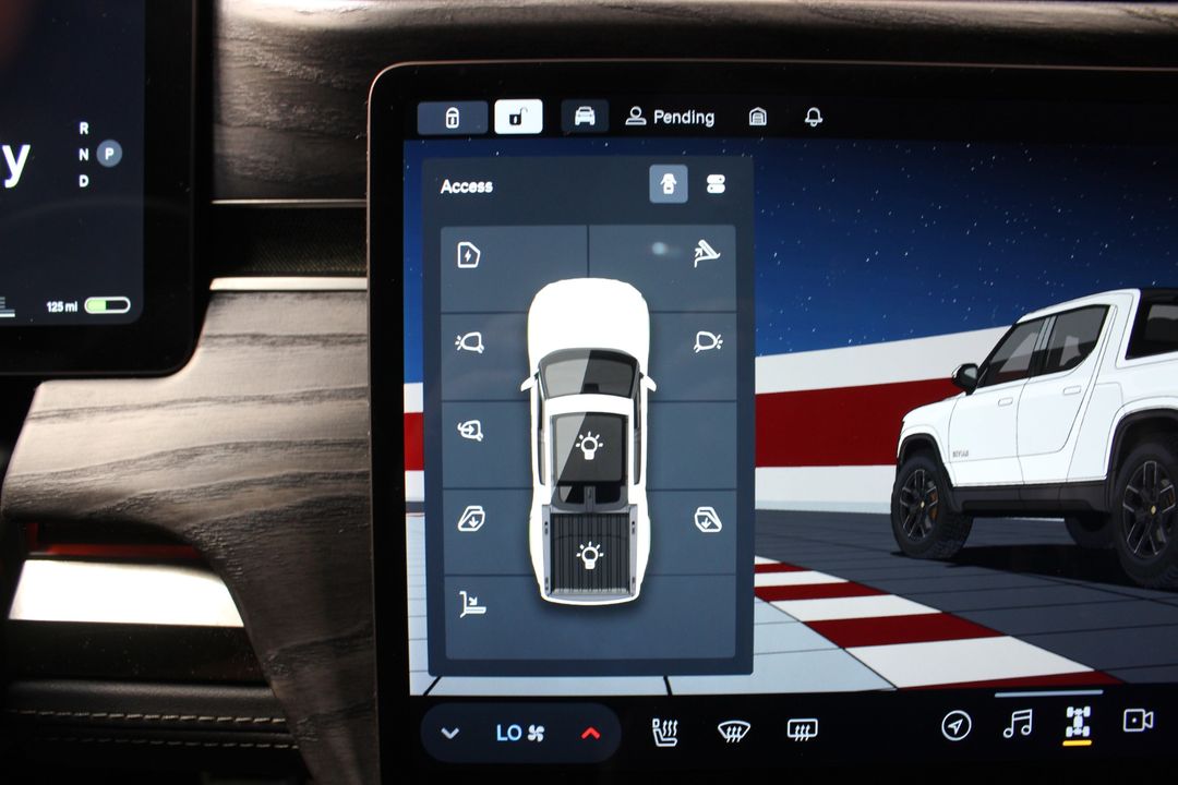 2022 Rivian R1T