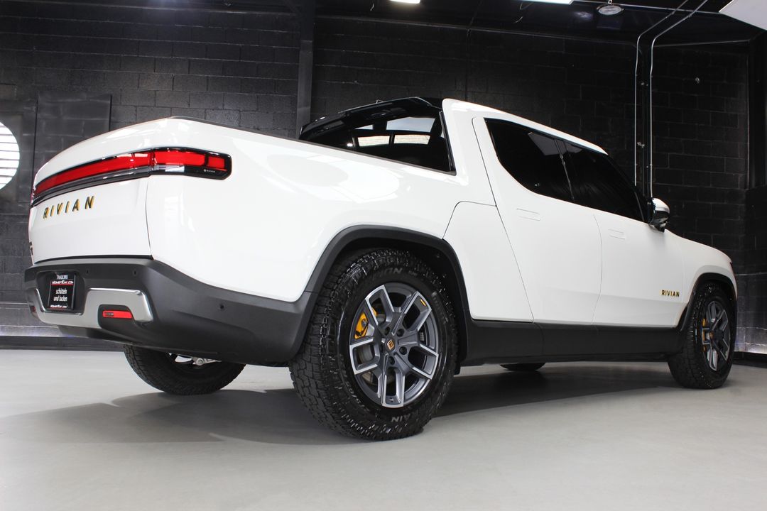 2022 Rivian R1T